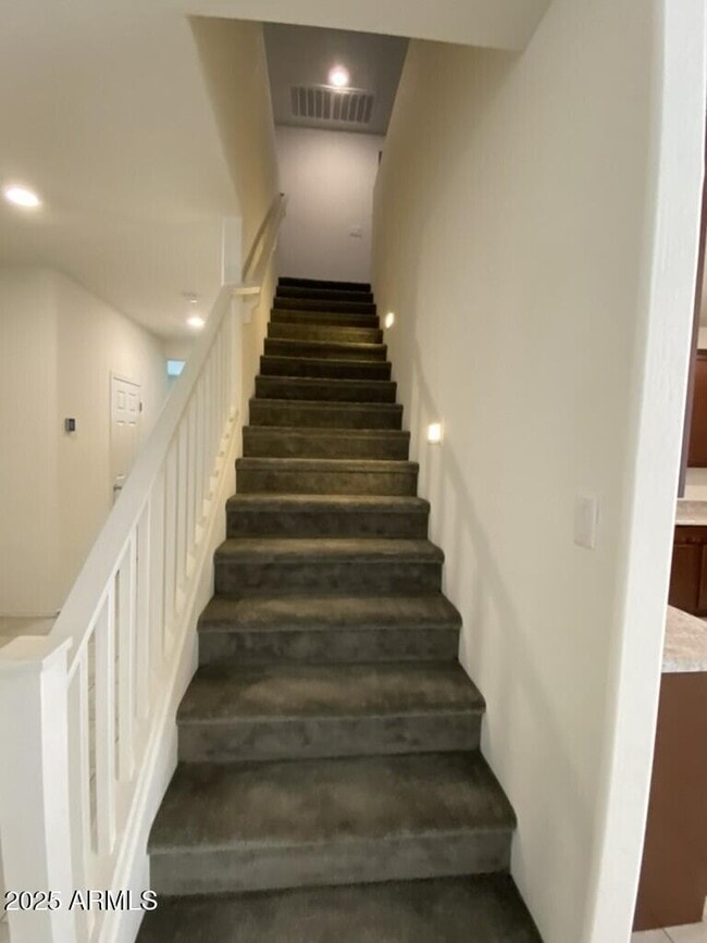 Building Photo - 6843 E Peralta Cir