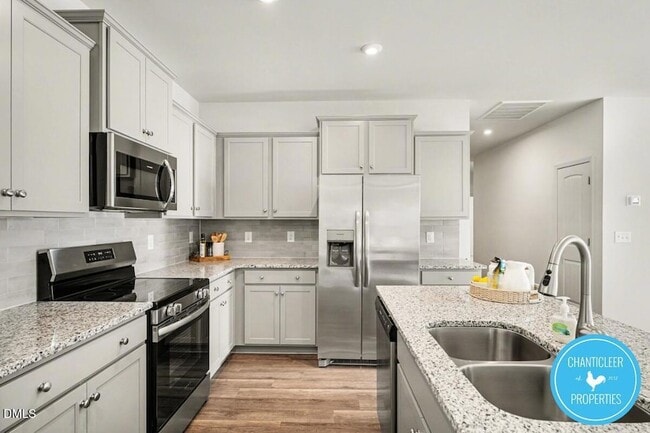 Building Photo - 66705 Hardwick Ln