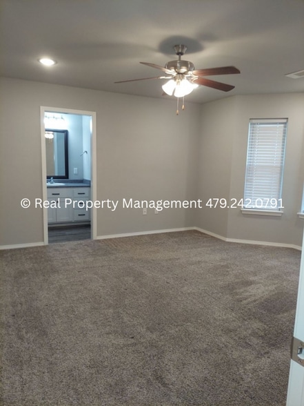Building Photo - 1200 Sandstone Dr