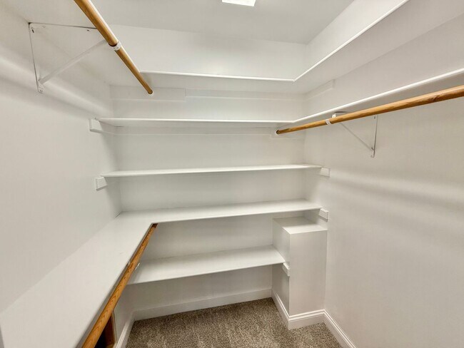 Building Photo - **OFFERING WAIVED APPLICATION FEES & $200 ...