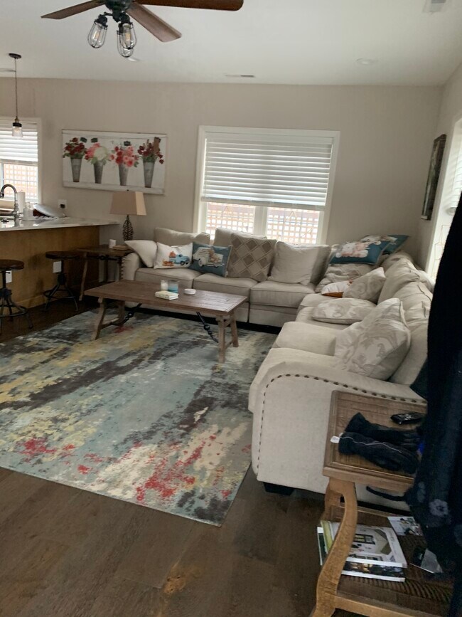 Bright and airy living spaces - 2420 Derbyshire Rd