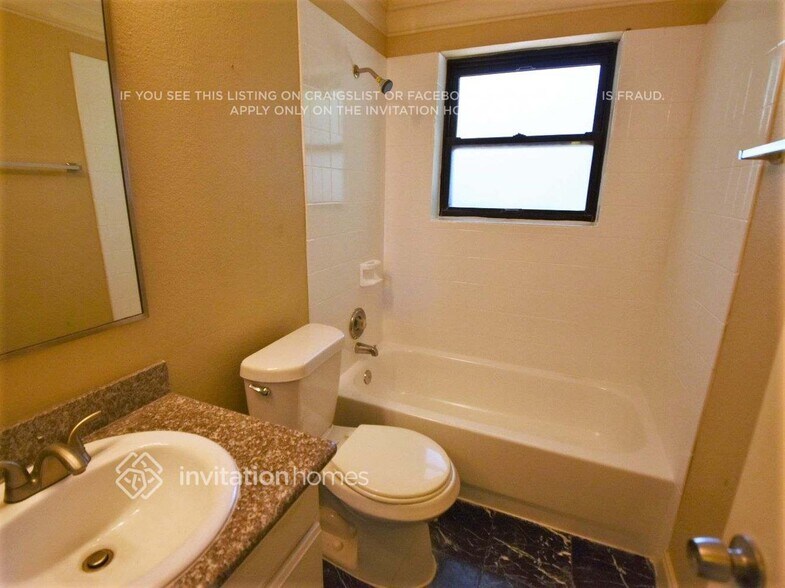 Building Photo - 8330 Pebbledowne Dr