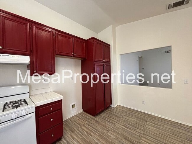 Building Photo - 16953 Sorrento Ln