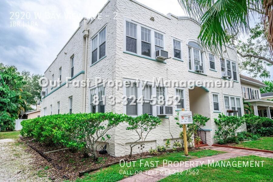 Building Photo - 2920 W Bay View Ave