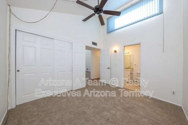 Building Photo - 8271 N Oracle Rd