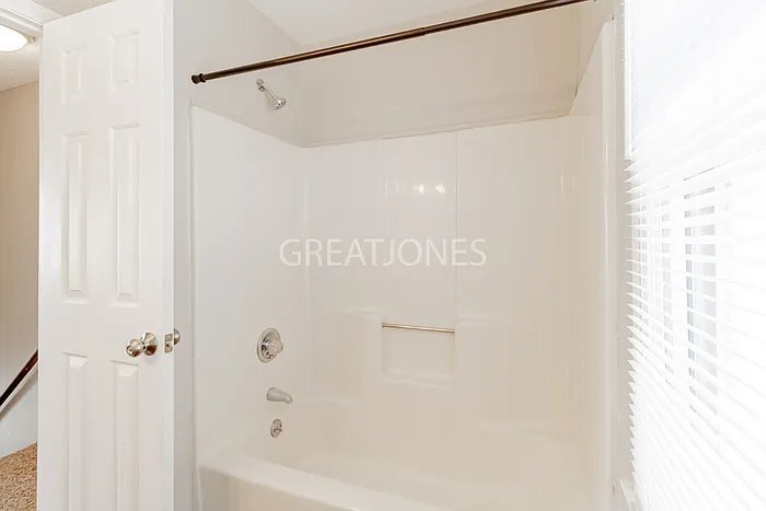 Building Photo - 103 Eastwick Ct