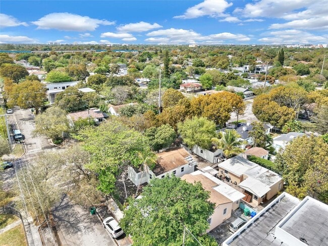 Building Photo - 299 NW 43rd St