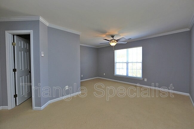 Building Photo - 9811 Cicero Dr