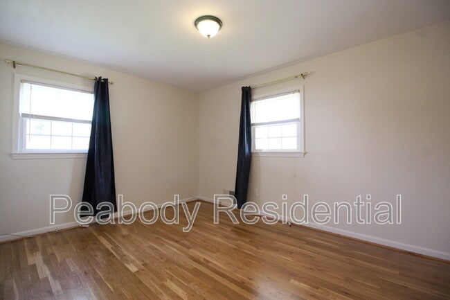 Building Photo - 5810 Sunderland Ct