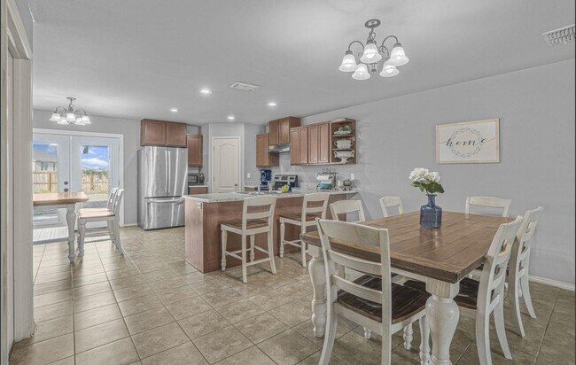Building Photo - 3330 La Terraza Wy