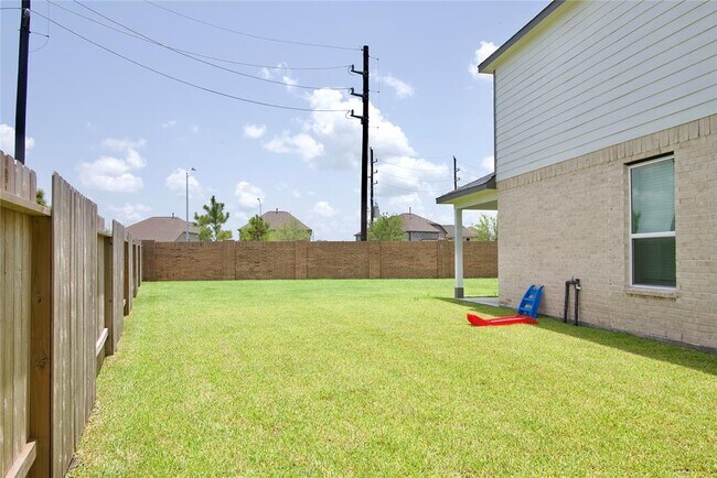 Building Photo - 3207 Tilley Dr
