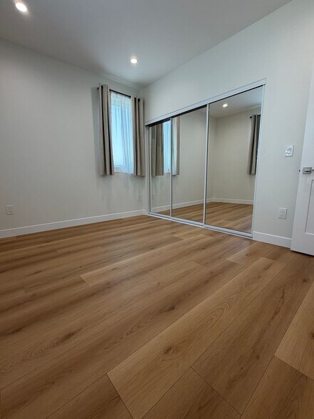 Building Photo - 1045 Sonora Ave