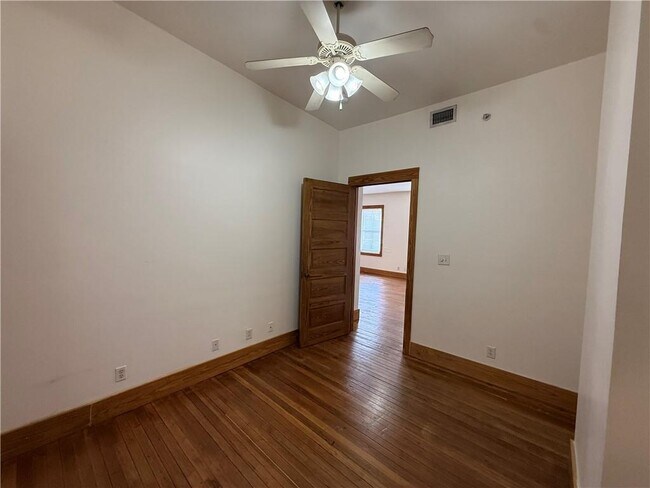 Building Photo - 459 Dauphin St