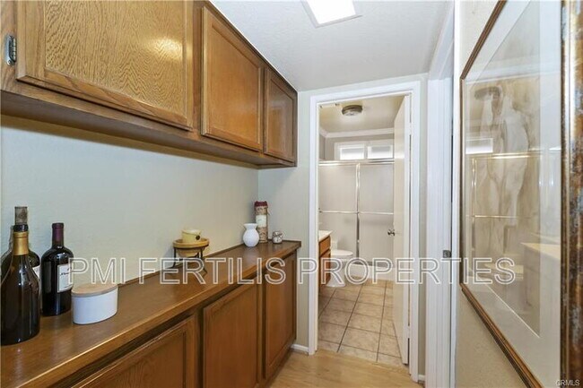 Building Photo - 7175 Summerfield Pl