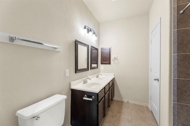 Building Photo - 19735 Crossfalls Ln