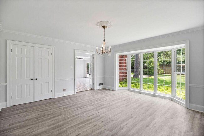Building Photo - 3424 S MacGregor Way