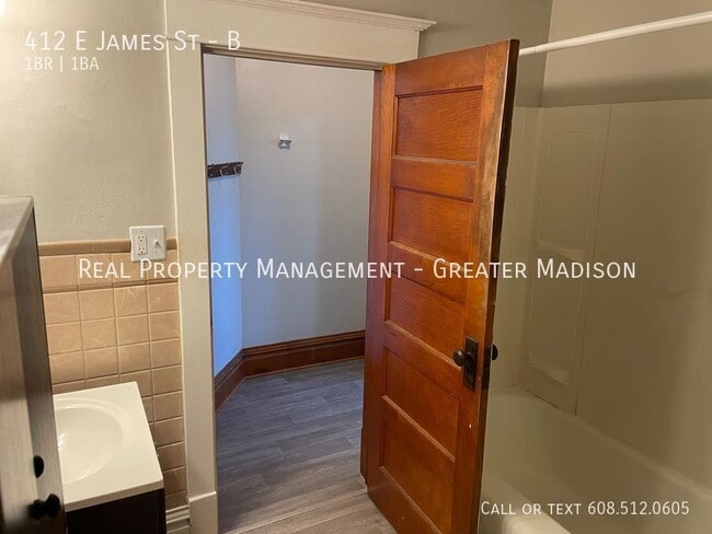 Building Photo - 412 E James St