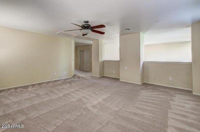 Building Photo - 41132 N Hudson Trail