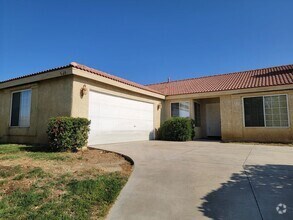 Building Photo - Single story Rosamond Home