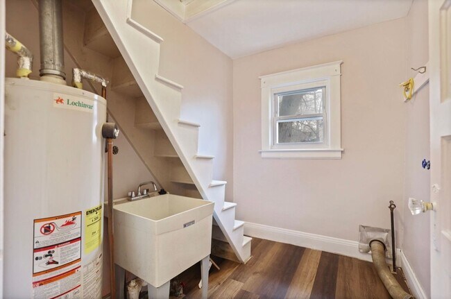 Building Photo - Charming 3-Bedroom Home on Saginaw’s East Side