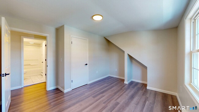 Building Photo - 12 Liberty St