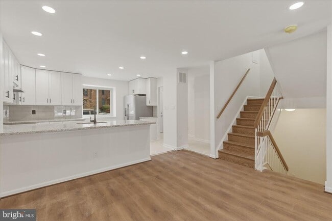 Building Photo - 1710 Tyvale Ct