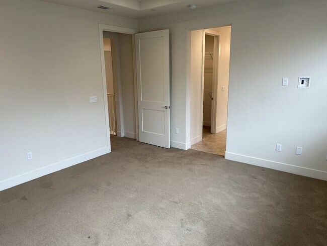 Building Photo - Beautiful Elegant Fountaingrove Home