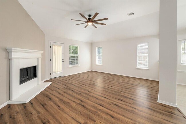 Building Photo - 108 Windmill Cir