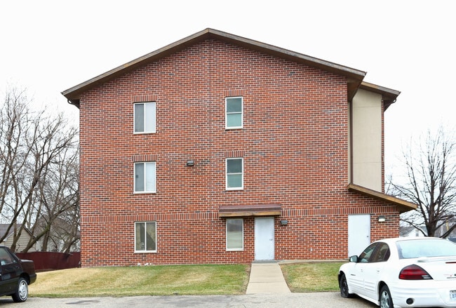 Building Photo - St. Paul Gardens Apartments