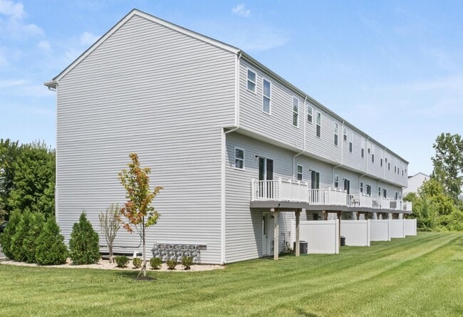 Building Photo - 126 Sitka Willow Dr