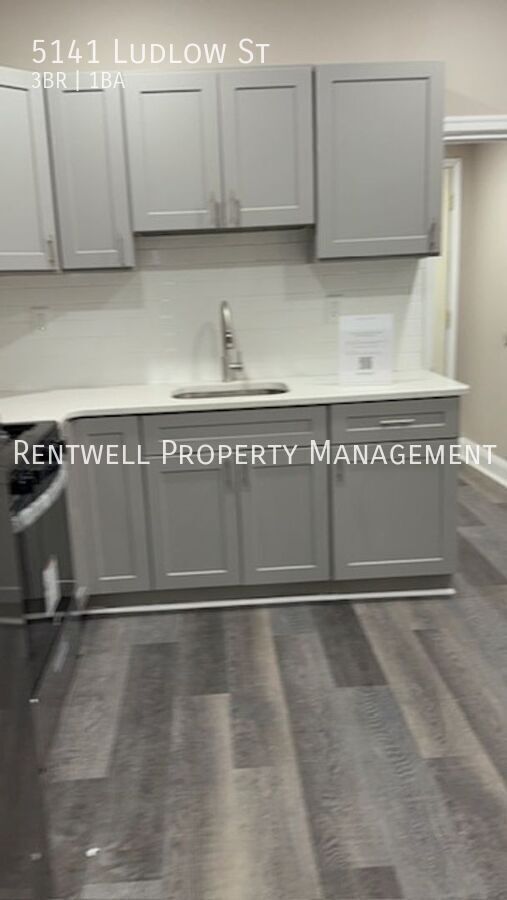 Building Photo - 5141 Ludlow St