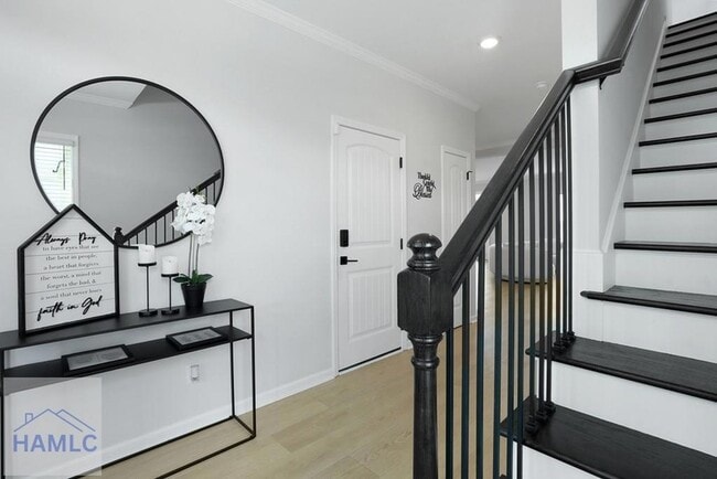 Building Photo - 25 Ashmont St
