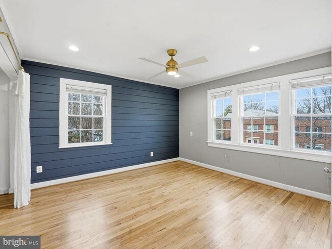 Building Photo - 1300 S Cleveland St