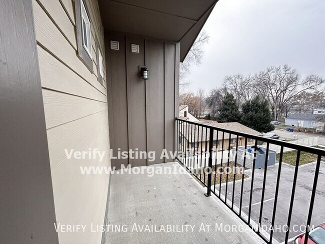 Building Photo - 1021 S Elder St