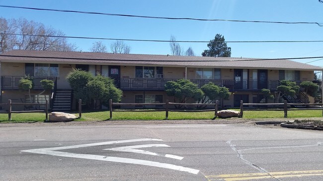 Building Photo - Cedar Arms