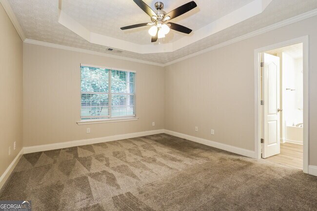 Building Photo - 208 Pebble Creek Dr