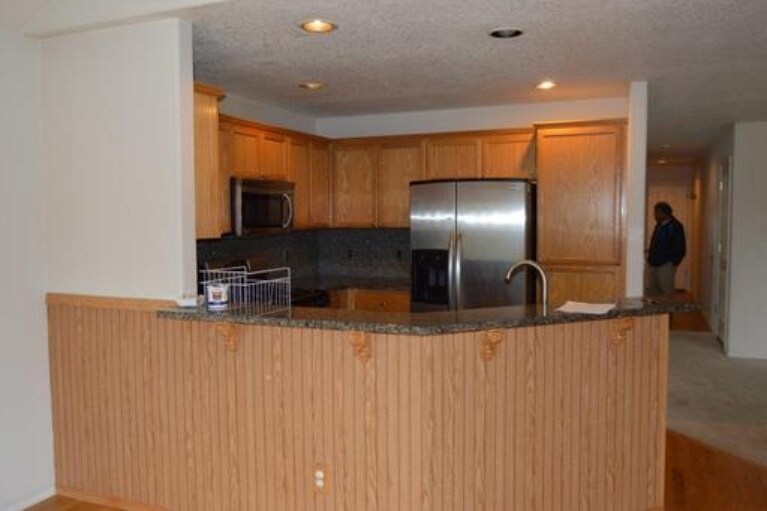 Building Photo - 1290 NE Margeaux Pl