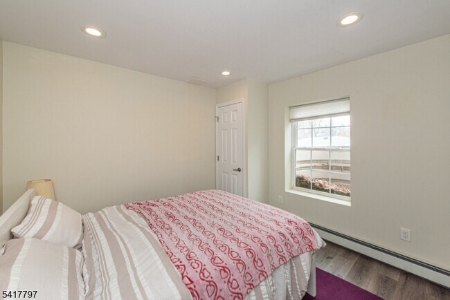 Building Photo - 78 Western Ave