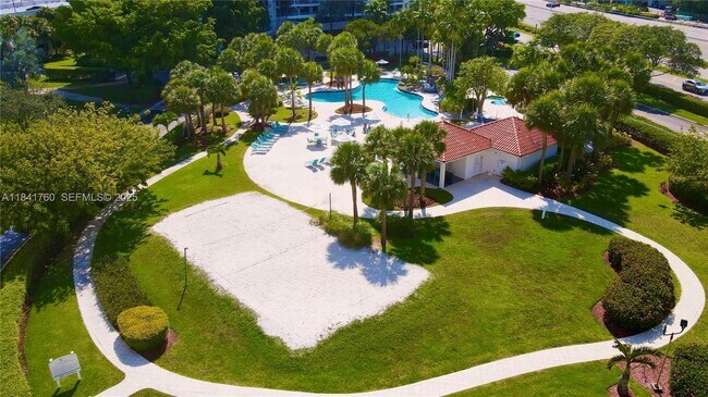 Building Photo - 3300 NE 192 St