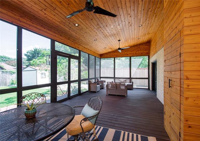 Building Photo - 1134 N Clinton Ave