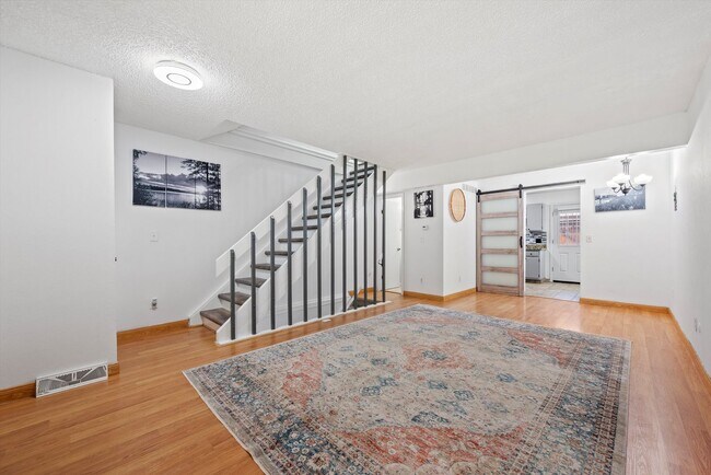 Building Photo - 1517 S Owens St