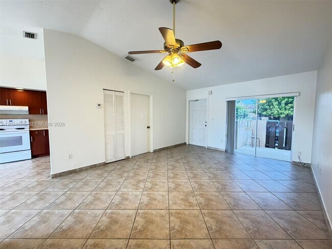 Building Photo - 11760 SW 123rd Ave