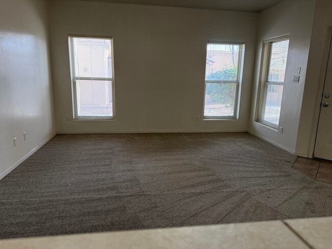 Building Photo - 3059 Southern Blvd SE