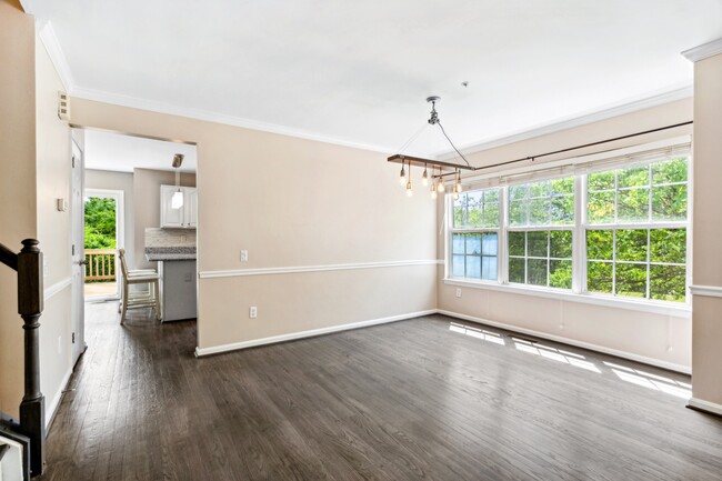 Building Photo - 6237 Cliffside Terrace