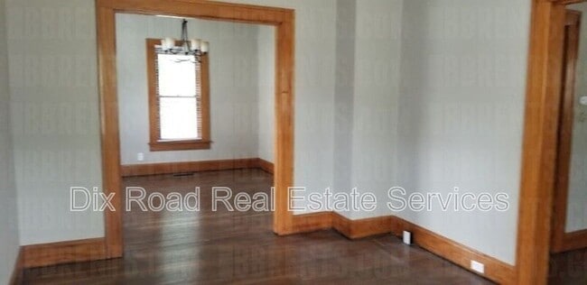 Building Photo - 1007 Bellaire Ave