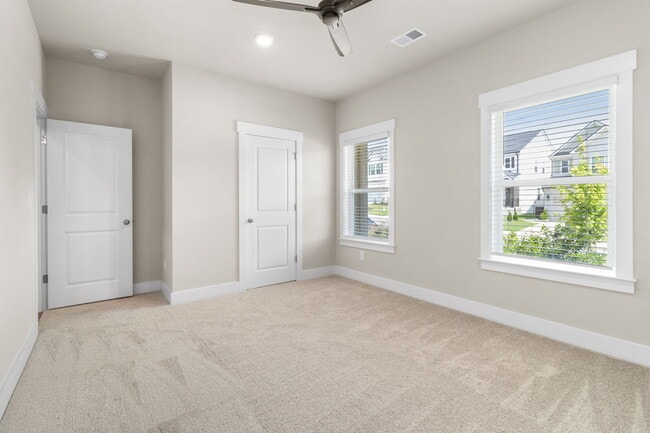 Building Photo - 1714 Firelight Wy