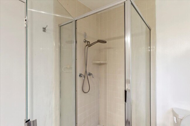 Building Photo - Terrific Sunnyvale Home