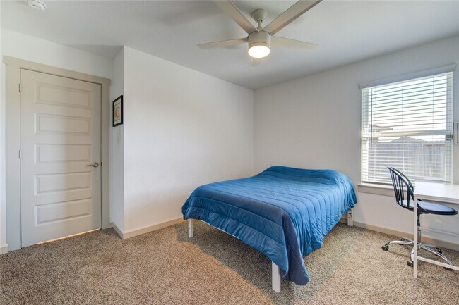 Building Photo - 4006 Elk Crk Ct