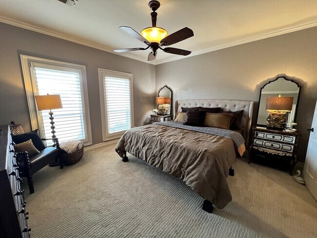 Building Photo - 37 Lafayette Pl