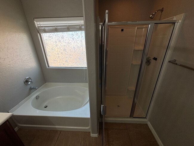 Building Photo - Gorgeous 3Bed/2.5Bath, 2-Story Home located in the Aliante Area- $500 Off Move In Fees